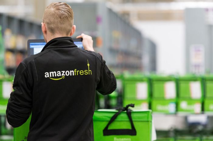 Amazons grocery delivery service lands in the uk