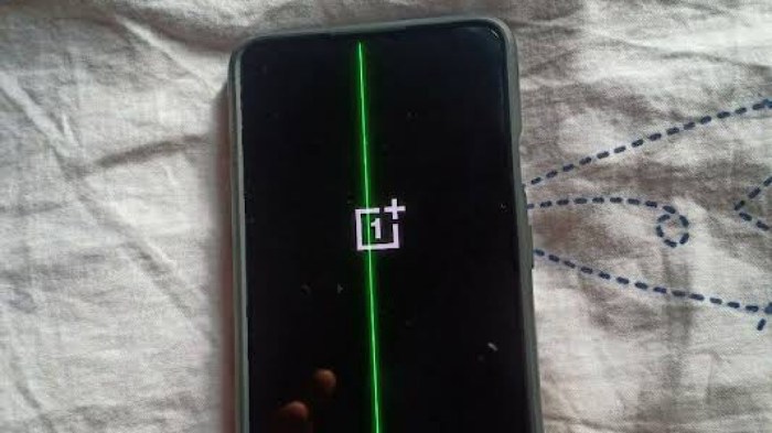 Oneplus 3 yellowish smudge on screen