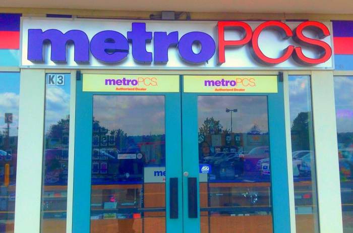 Metropcs stores now selling iphones nationwide