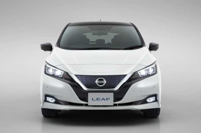 New nissan leaf electric car will have 200 mile range