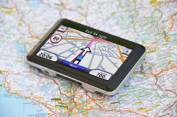 Navigational device shapeshifts direction