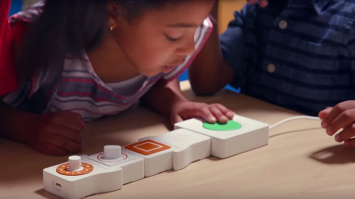 Google project bloks teach kids to code