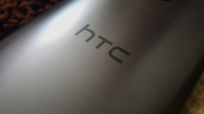 Htc discounts 2016 flagship by 100