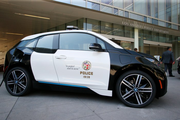 Bmw supplying electric cars to lapd